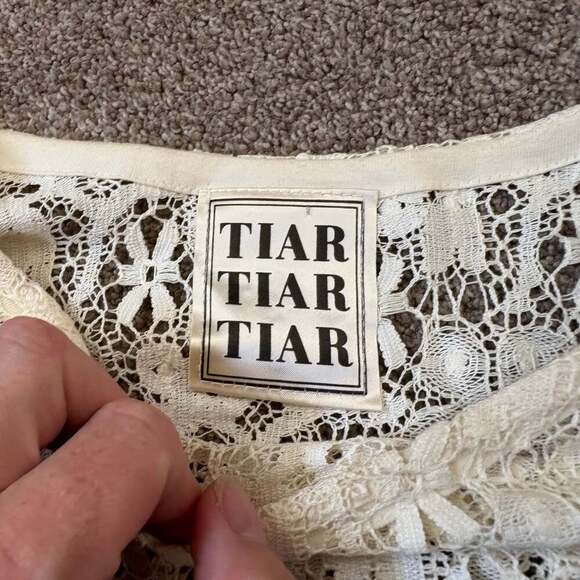 TIAR Women Ivory Lace Sheer Blouse Size Large Crochet Long Sleeve  scandi girl - Picture 3 of 5